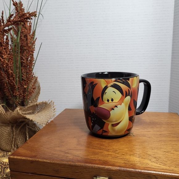 Disney Store 3D Tigger Coffee Mug - Picture 2 of 10
